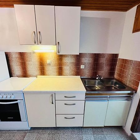 Sea Breeze Apartments With Private Beach And Boat Anchorage スタラ・ノヴァリャ 部屋 写真