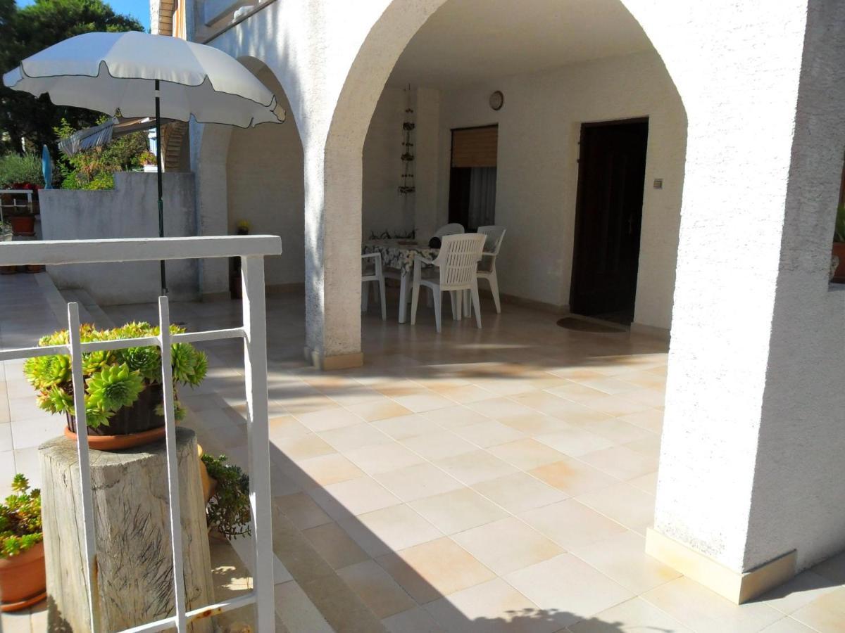 Sea Breeze Apartments With Private Beach And Boat Anchorage スタラ・ノヴァリャ エクステリア 写真