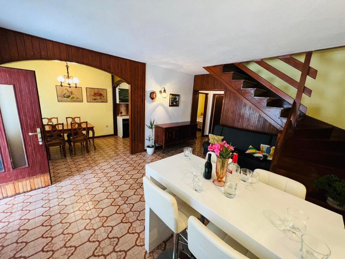 Sea Breeze Apartments With Private Beach And Boat Anchorage スタラ・ノヴァリャ エクステリア 写真