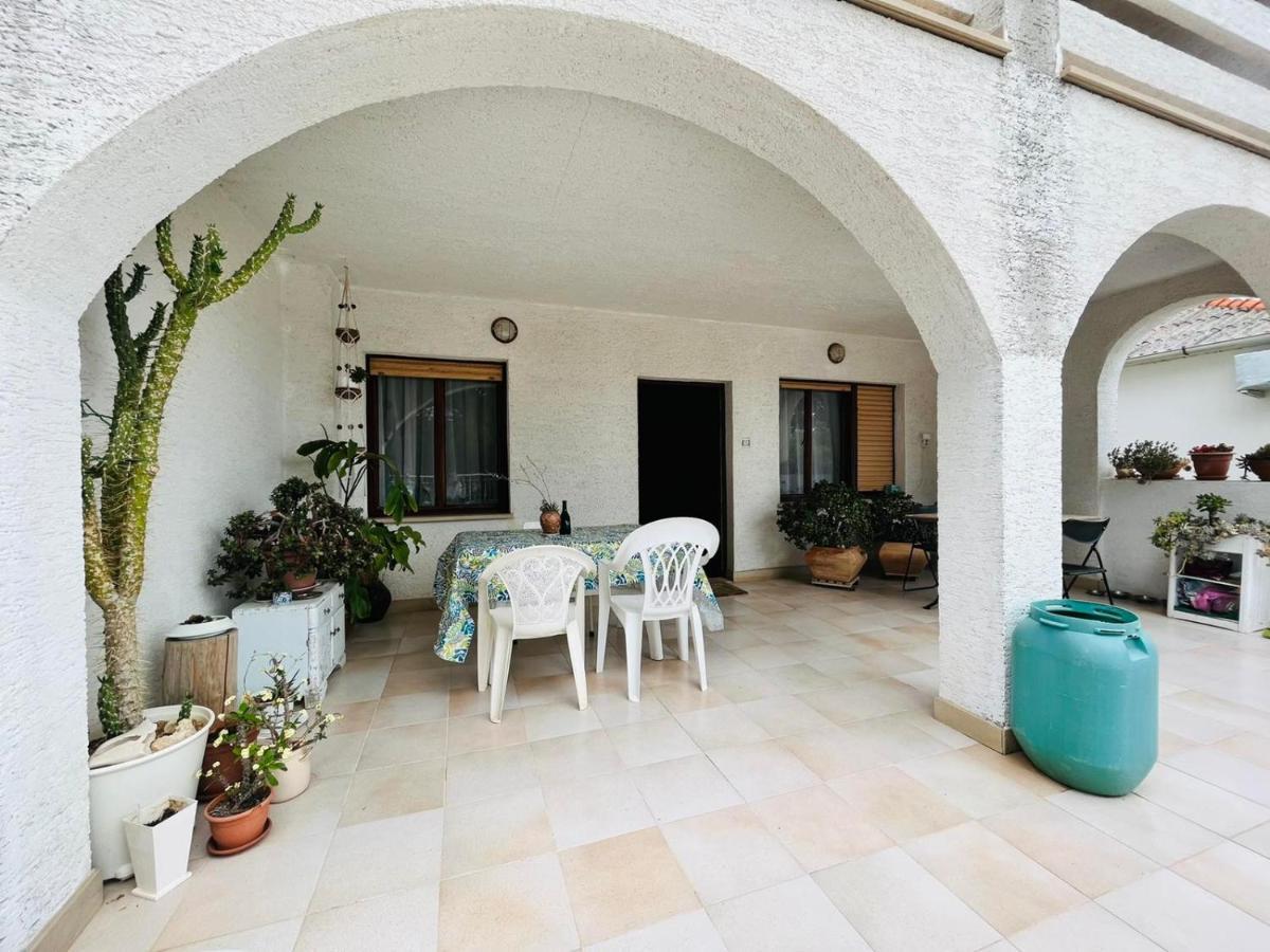 Sea Breeze Apartments With Private Beach And Boat Anchorage スタラ・ノヴァリャ エクステリア 写真