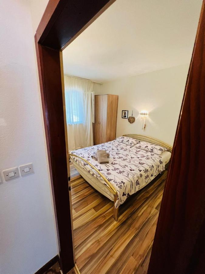 Sea Breeze Apartments With Private Beach And Boat Anchorage スタラ・ノヴァリャ エクステリア 写真