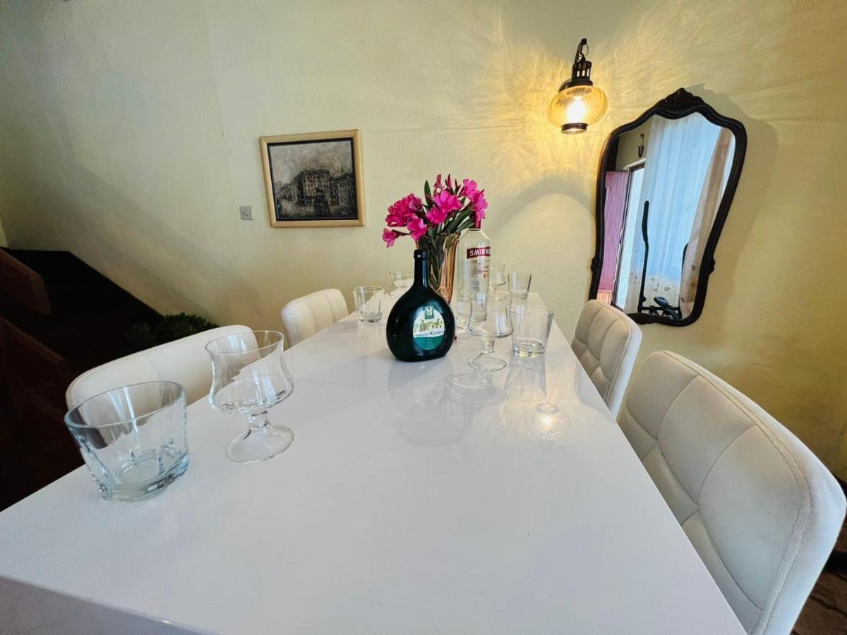 Sea Breeze Apartments With Private Beach And Boat Anchorage スタラ・ノヴァリャ エクステリア 写真